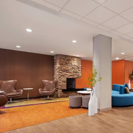 Fairfield Inn & Suites By Marriott Charlottesville Downtown/University Area Екстер'єр фото